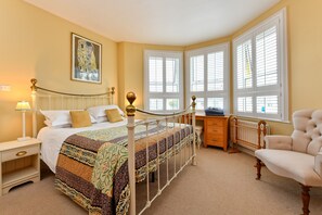 5 chambres, fer et planche à repasser, Wi-Fi, literie fournie