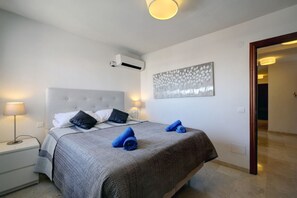 3 bedrooms, iron/ironing board, travel cot, free WiFi