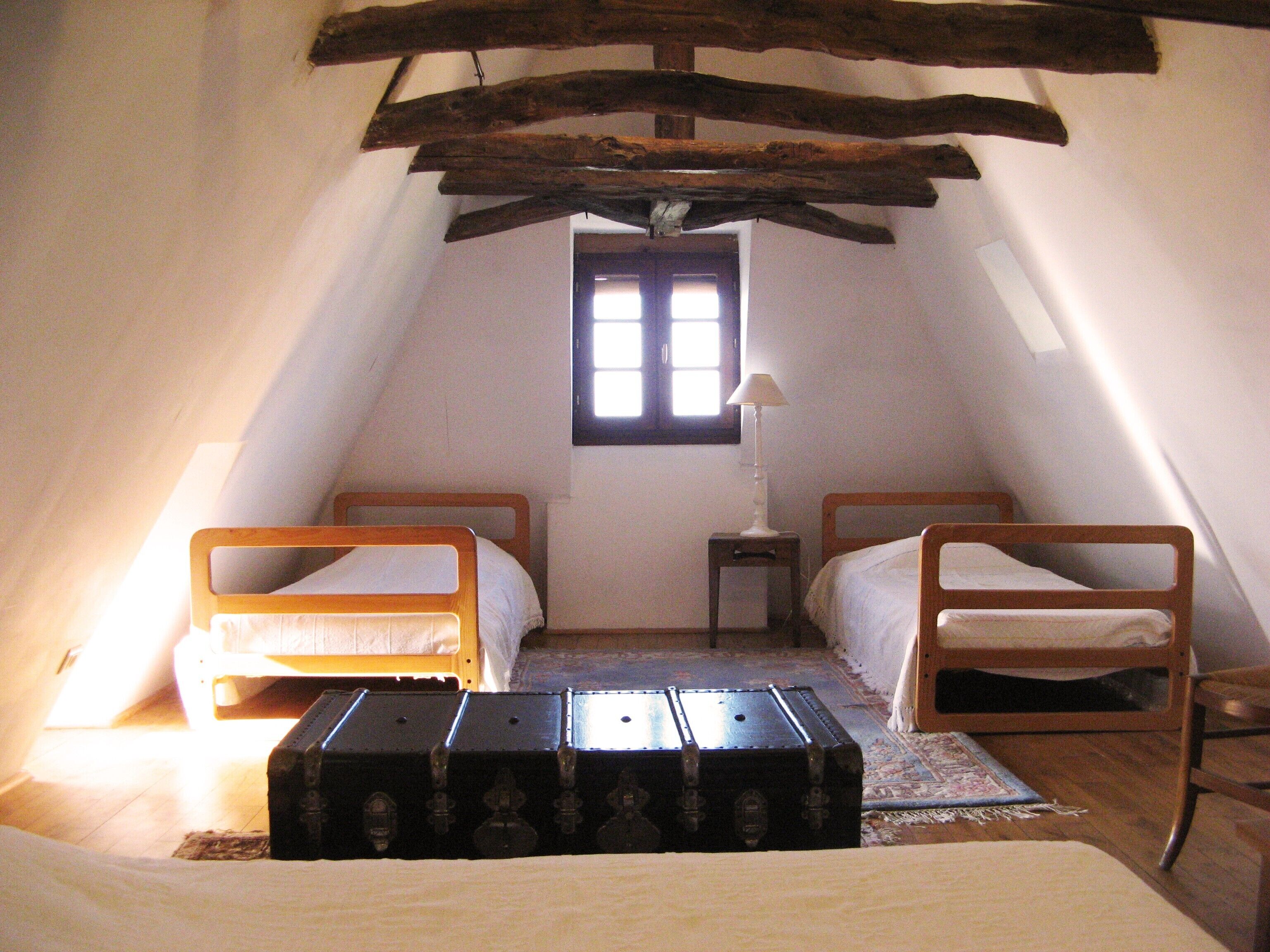 3 chambres, fer et planche à repasser, draps fournis