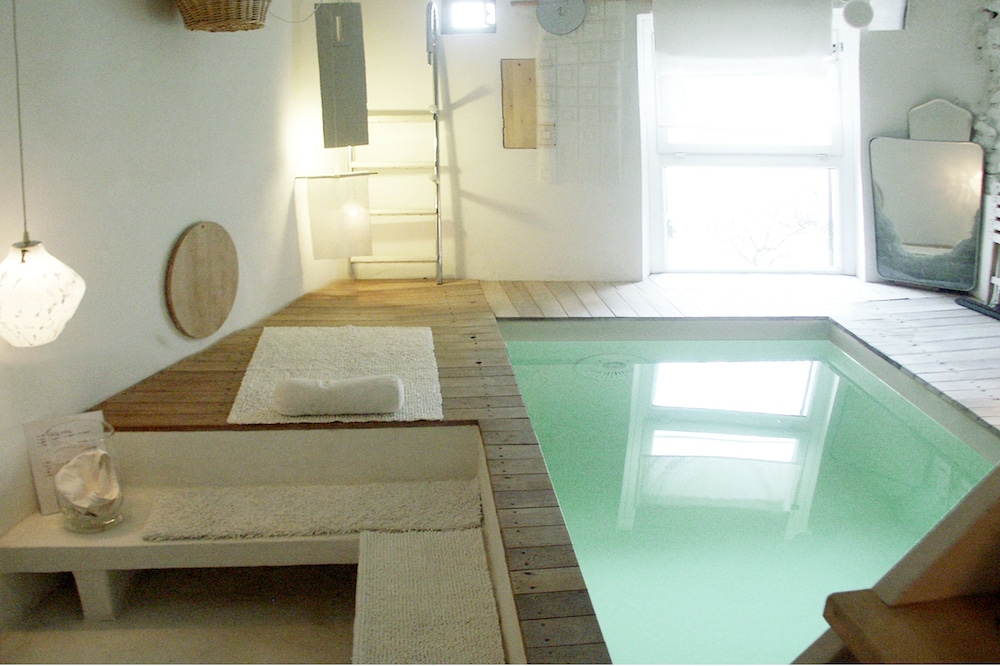 Sublime views of the Golfo Dei Poeti Cinque Terre - Turkish bath hot pool