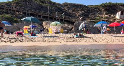 schöne typisch sardischen Villa 300 Meter vom Meer entfernt, 2 Schlafzimmer, 2