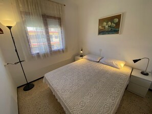 1 bedroom, free WiFi, bed sheets - Mare Nostrum 223 - Close to the beach (Torroella de Montgri)