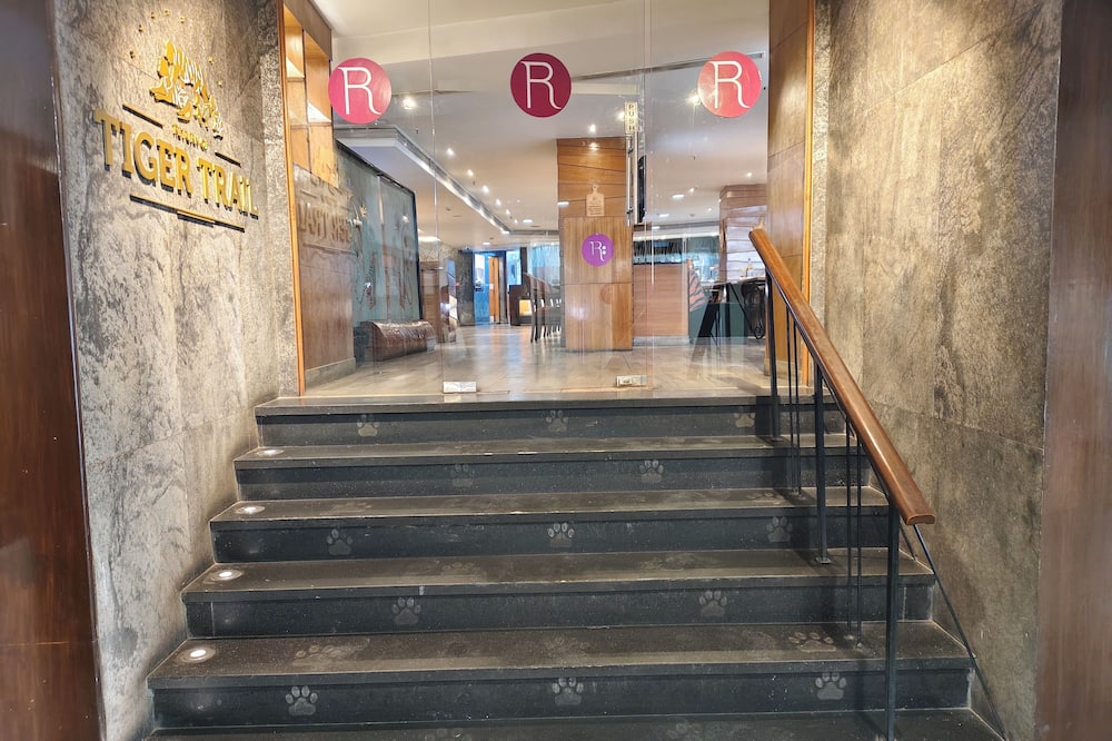 Regenta Place Bangalore, Cunningham Road
