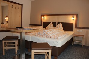 Hypo-allergenic bedding, in-room safe, blackout drapes