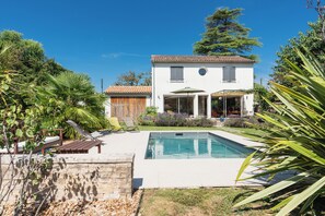 Piscine extérieure, piscine chauffée