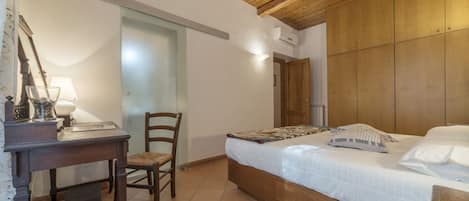 2 bedrooms, WiFi