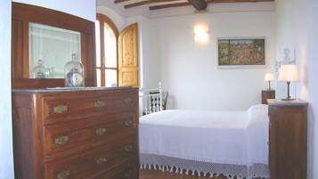 2 Schlafzimmer, Zimmersafe, BĂŒgeleisen/BĂŒgelbrett, kostenloses WLAN