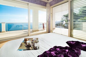 4 chambres, fer et planche à repasser, Wi-Fi gratuit, draps fournis