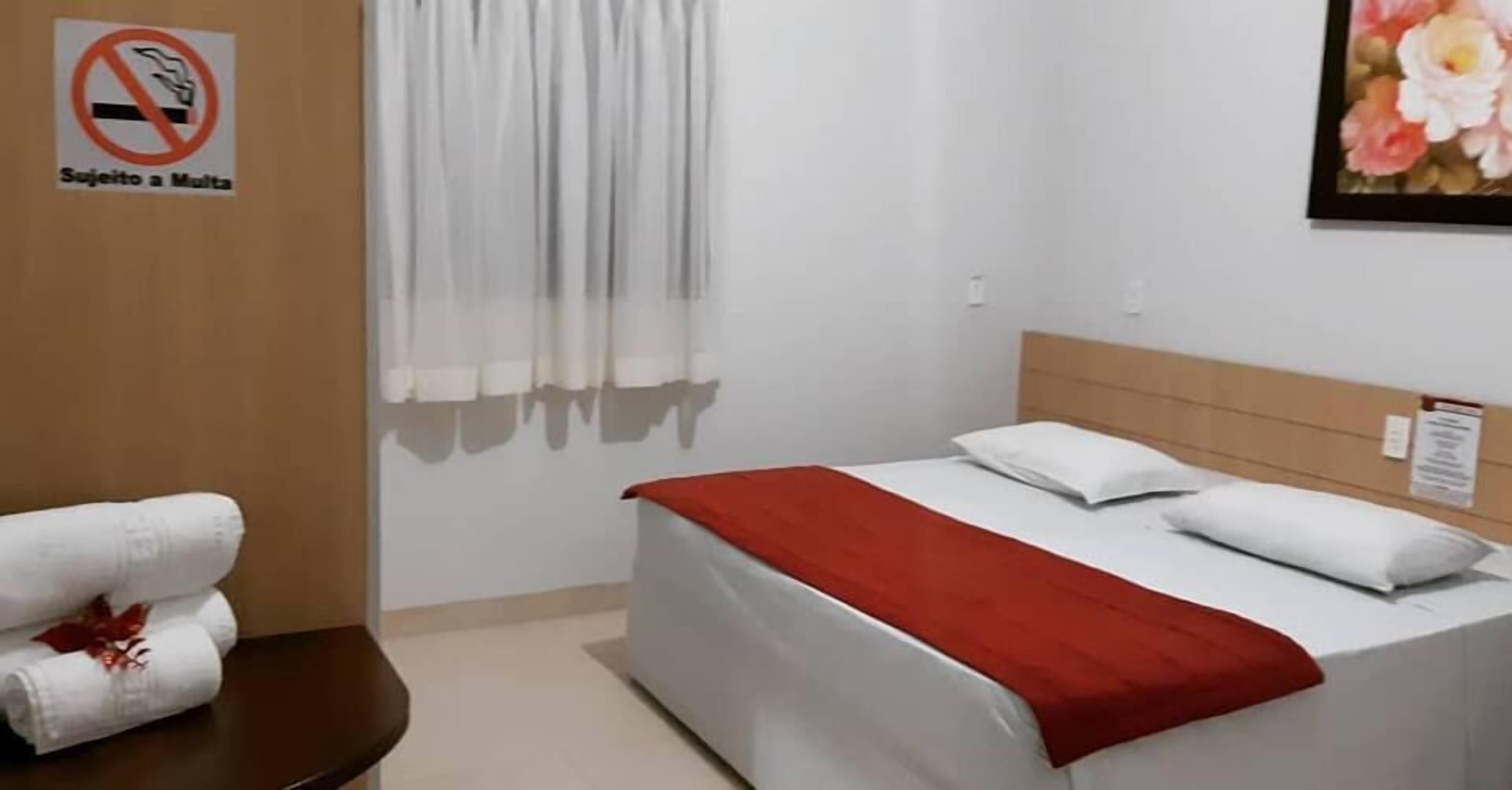 Minibar, wifi gratis y ropa de cama 