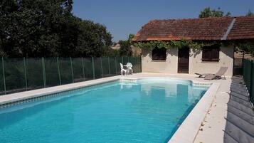 Piscine extérieure, piscine chauffée