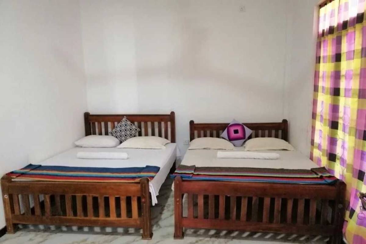 Tweepersoonskamer, 1 queensize bed, niet-roken, uitzicht op tuin | Geluiddichte muren, een strijkplank/strijkijzer, gratis wifi, beddengoed