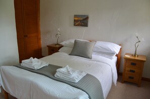 Cottage, 1 tweepersoonsbed, uitzicht op tuin | Een strijkplank/strijkijzer, gratis wifi, beddengoed