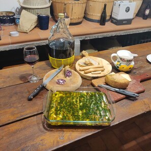 Dining - Villa & private pool in  village, restaurants, pizza oven, free organic produce (Castiglione di Garfagnana)