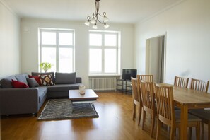 Deluxe Apartment, 2 Bedrooms, Sauna, City View | 2 bedrooms, iron/ironing board, free WiFi, bed sheets - 2ndhomes Stunning Top Floor Residence with 2BR & Sauna (Helsinki)