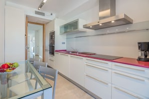 Fridge, microwave, oven, dishwasher