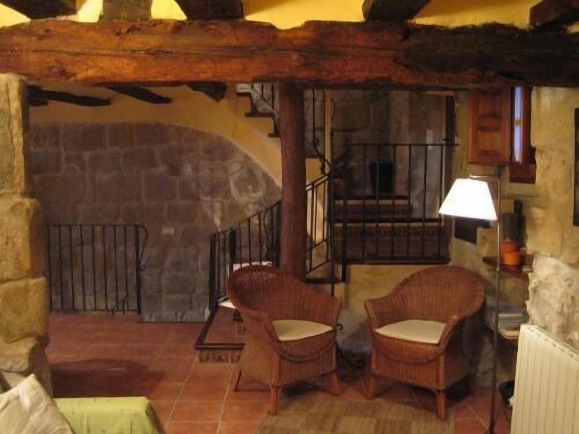 Self catering El Trull de la Comanda for 8 people