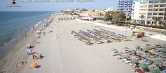 Ático 3 dormitorios con terraza de 30 metros, aire ,piscina y garaje en Roquetas