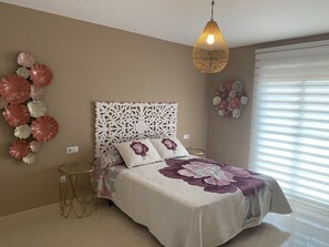 3 bedrooms, WiFi, bed sheets