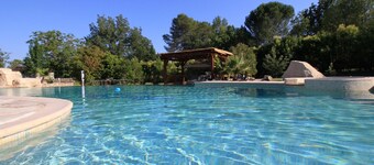 LUXURIOUS VILLA WITH A SPECTACULAR SWIMMING POOL PLEASE SEE HOUSE RULES FOR MORE