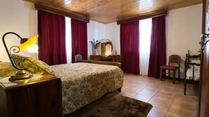 4 soveværelser, strygejern/strygebræt, Wi-Fi, sengetøj