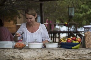 Déjeuner composé de spécialités locales gratuit tous les jours