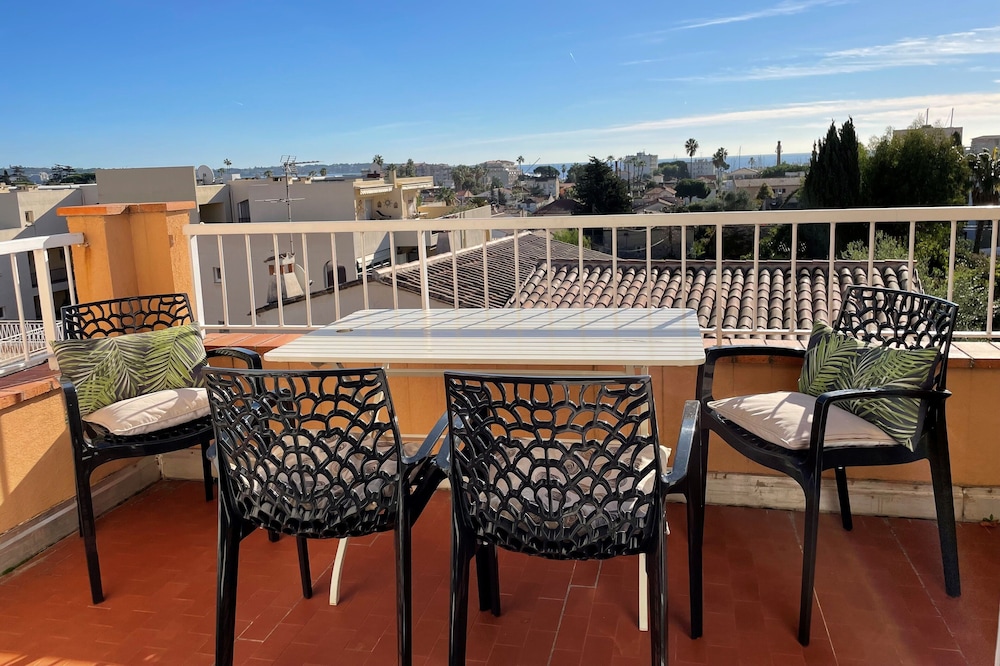 Golfe-Juan 2P+Terrace+Parking, near Beaches and Cannes