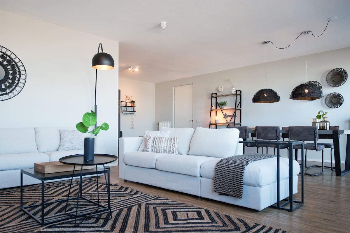 Apartment, 2 Bedrooms (Nr. 58) | Living room | Smart TV