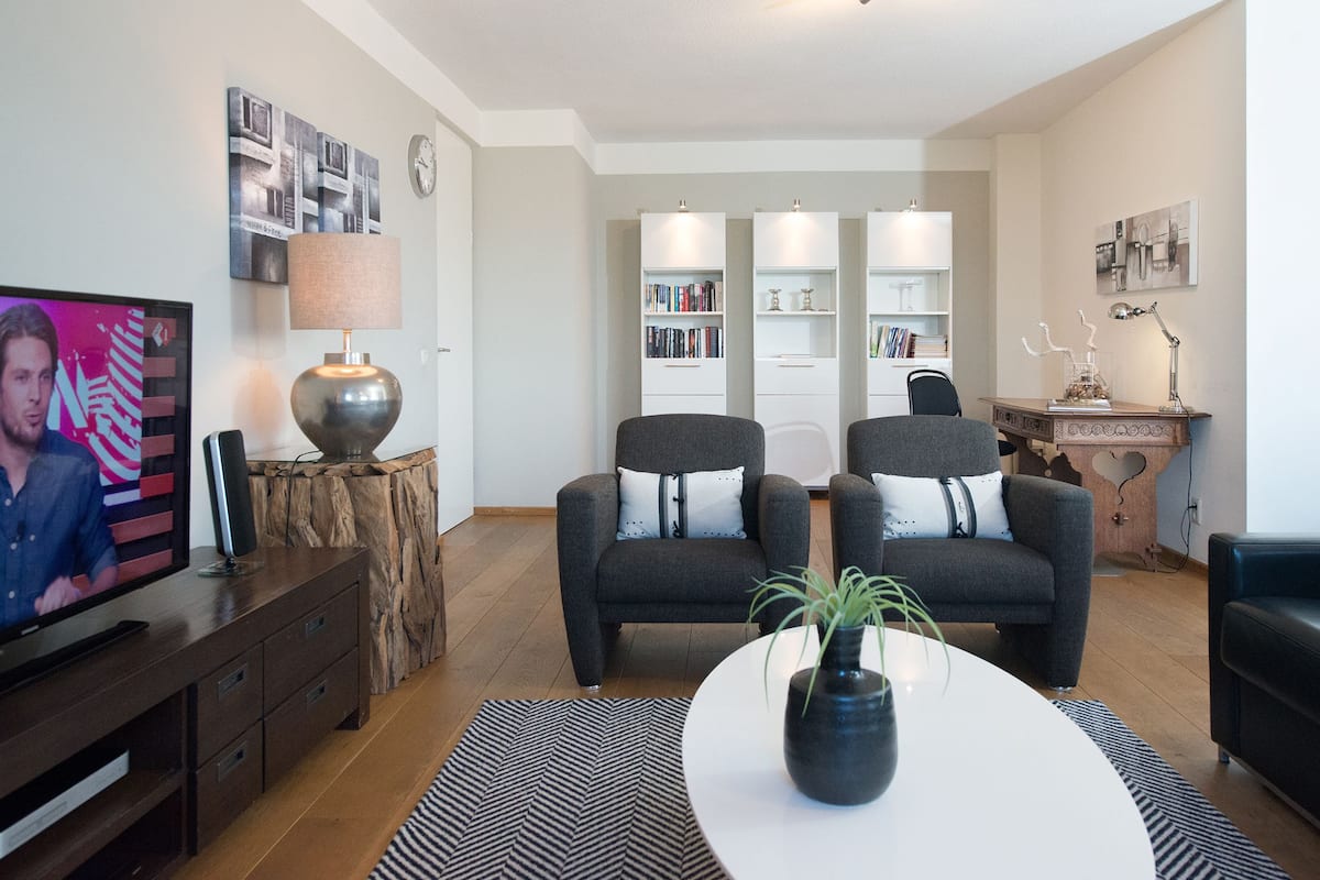 Apartment, 2 Bedrooms (Nr. 40) | Living area | Smart TV