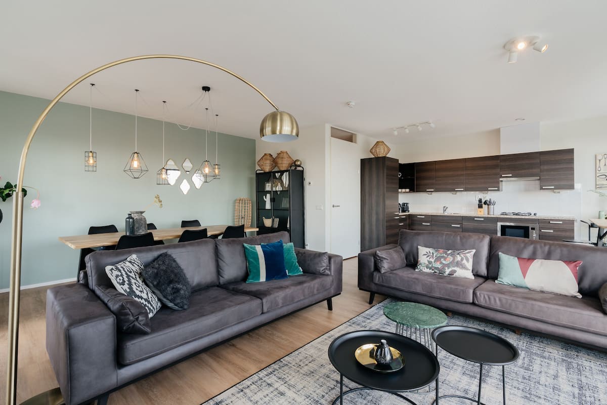 Apartment , 3 bedrooms No. 80B | Living room | Smart TV