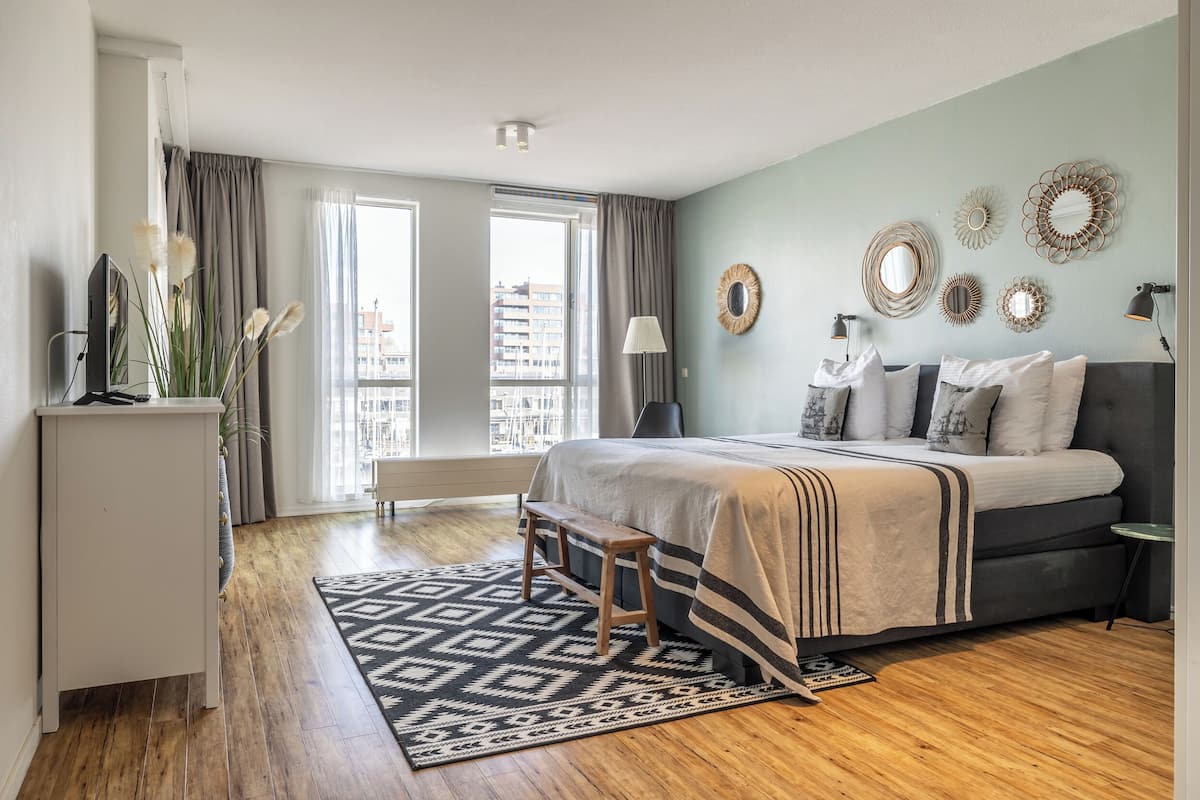 Apartemen, 2 kamar tidur (Nr. 60B) | Brankas, kedap suara, setrika/meja setrika, dan Wi-Fi gratis