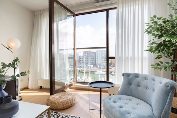 Apartment, 1 Bedroom (No. 28C) | Salle de séjour