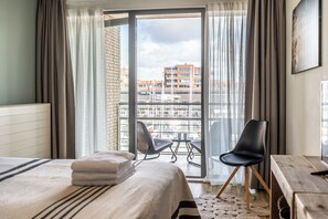 Appartement, 2 slaapkamers (Nr. 60B) | Een kluis op de kamer, individueel gedecoreerd, individueel gemeubileerd