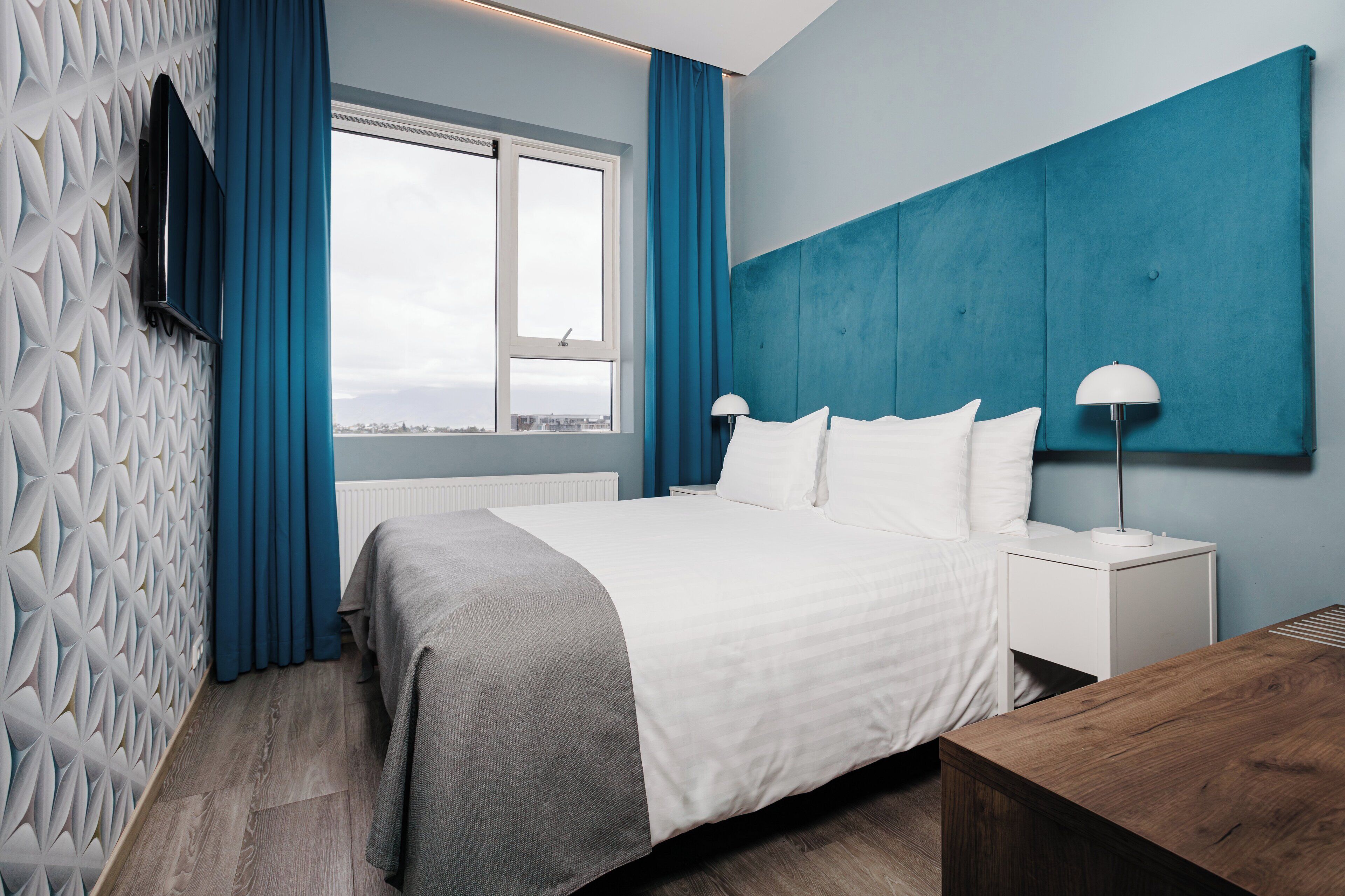 economy double room | hypo-allergenic bedding, blackout curtains, soundproofing