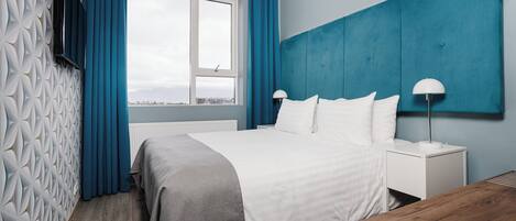 Economy tweepersoonskamer | Hypoallergeen beddengoed, verduisterende gordijnen, geluiddichte muren