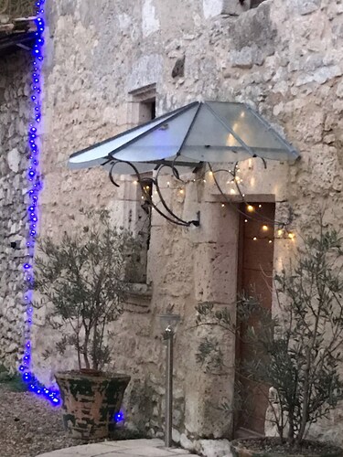 Grand gîte 18 couchages en Périgord. Piscine, terrain de pétanque
