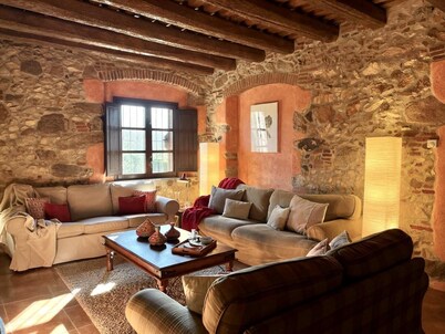 Costabravapartment Can Marc with private pool and tennis court