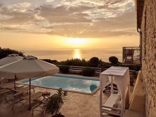 Outdoor pool - SECLUDED STONE BUILT LUXURY 3 BEDROOM VILLA WITH PRIVATE POOL AND SEA VIEW (Zakynthos)