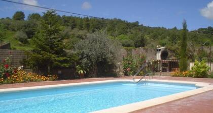 Casa de campo a 32 km. de Barcelona con WiFi gratis, BBQ ideal trekking