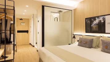 Minibar, két bảo mật tại phòng, bàn, phòng cách âm
