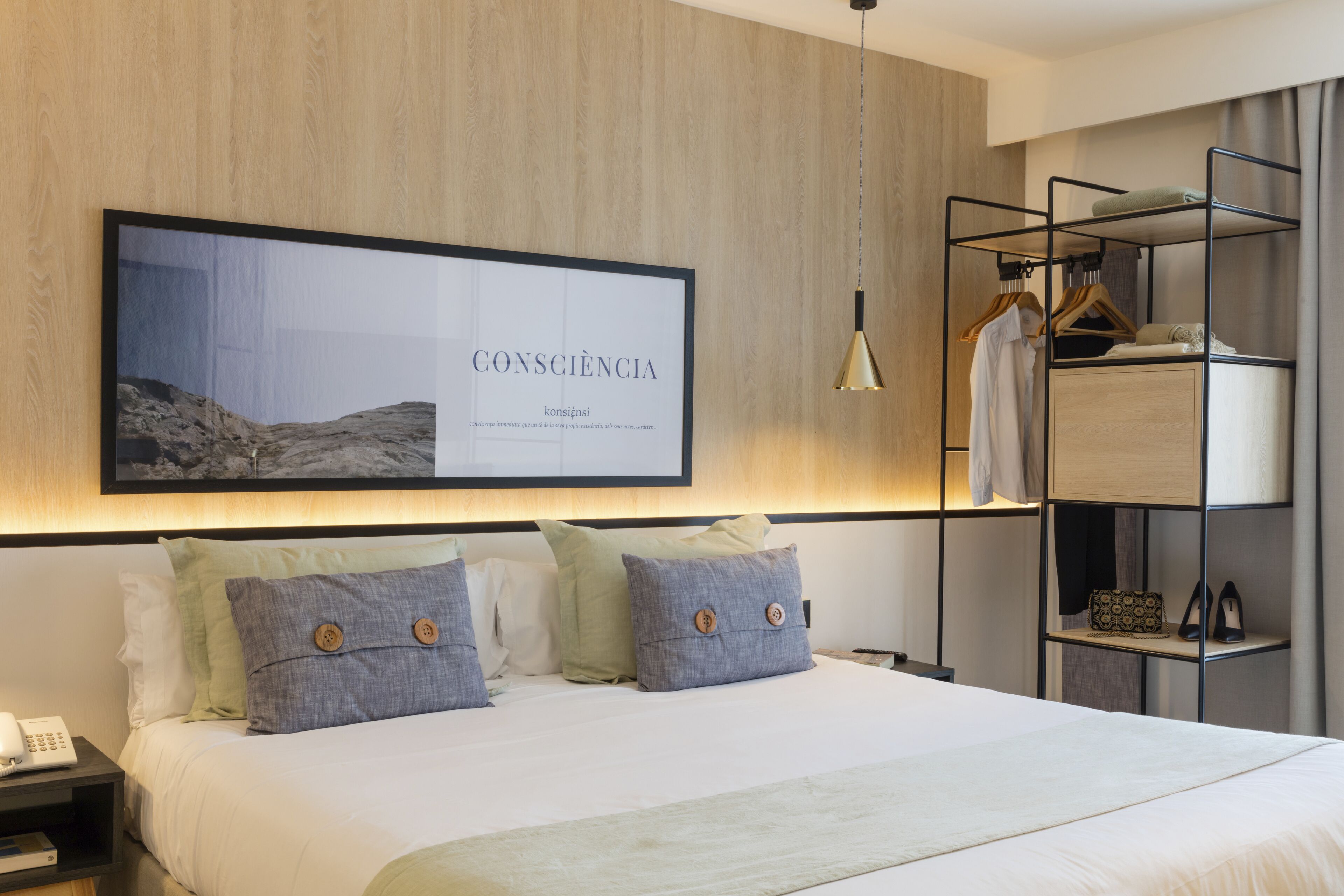 minibar, in-room safe, desk, soundproofing