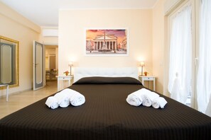 4 chambres, fer et planche à repasser, Wi-Fi, draps fournis