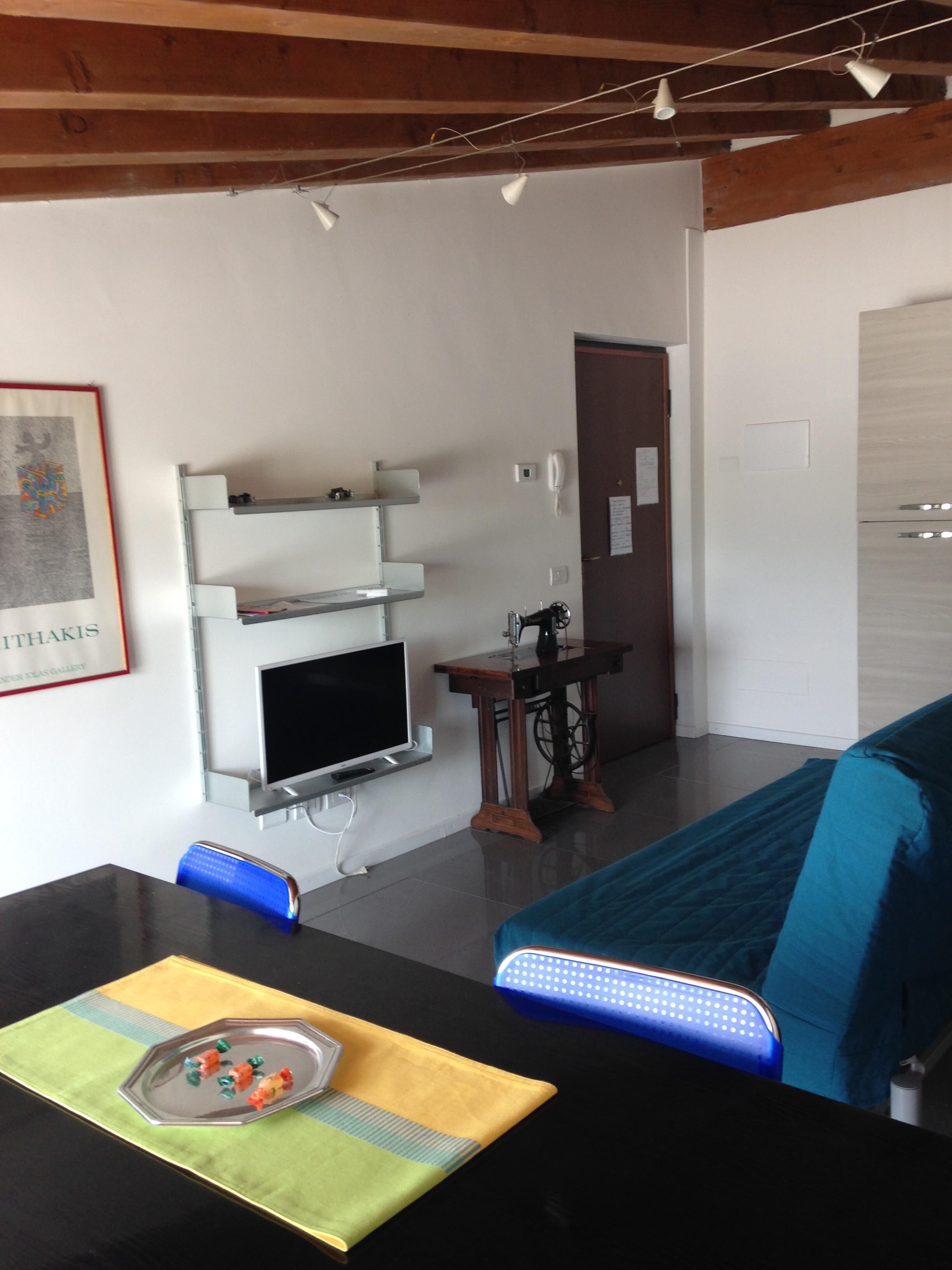 Two rooms x Humanitas IEO on Naviglio (1 bedroom)