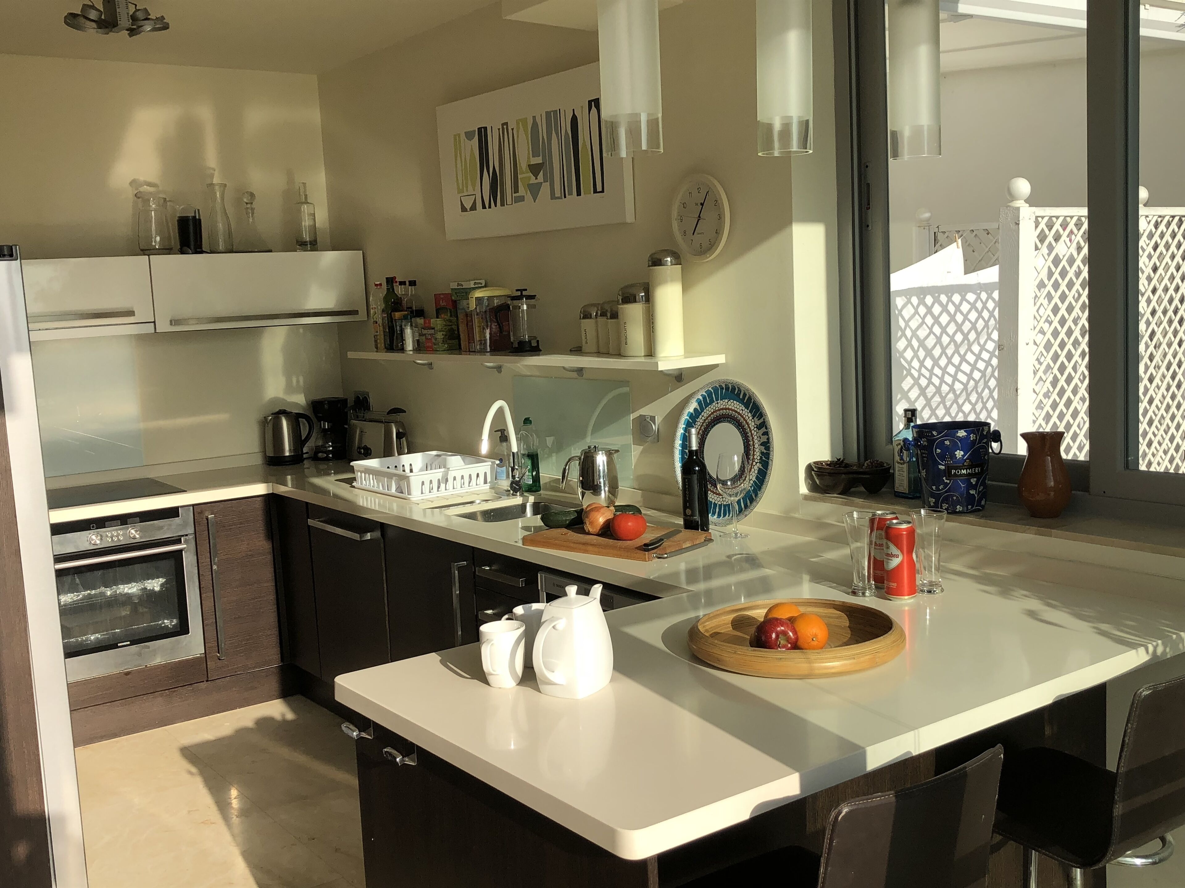 Superb villa, heated pool (April to October), 7min walk to beach/restaurants   