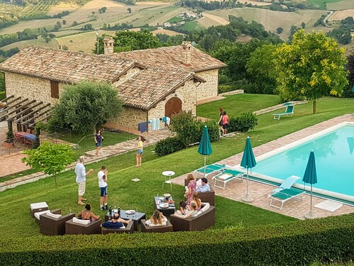 Beautifully restored villa with stunning views with yoga studio and private pool