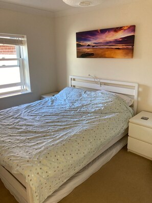 2 chambres, accès au Wi-Fi (inclus), literie fournie