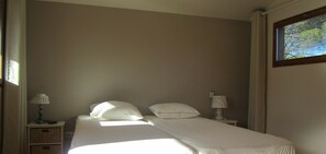 3 Schlafzimmer, Zimmersafe, Bügeleisen/Bügelbrett, kostenloses WLAN