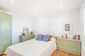Room - Charming Villa with the best Panoramic views (Nerja)