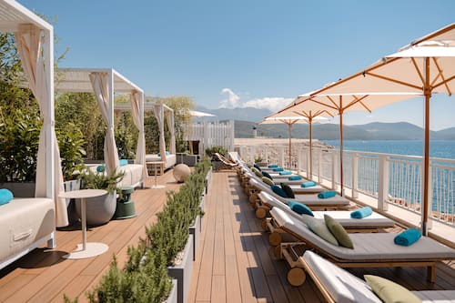 Beach bar