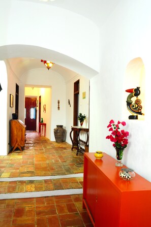 Interior - Secular mediterranean house (Olhão)