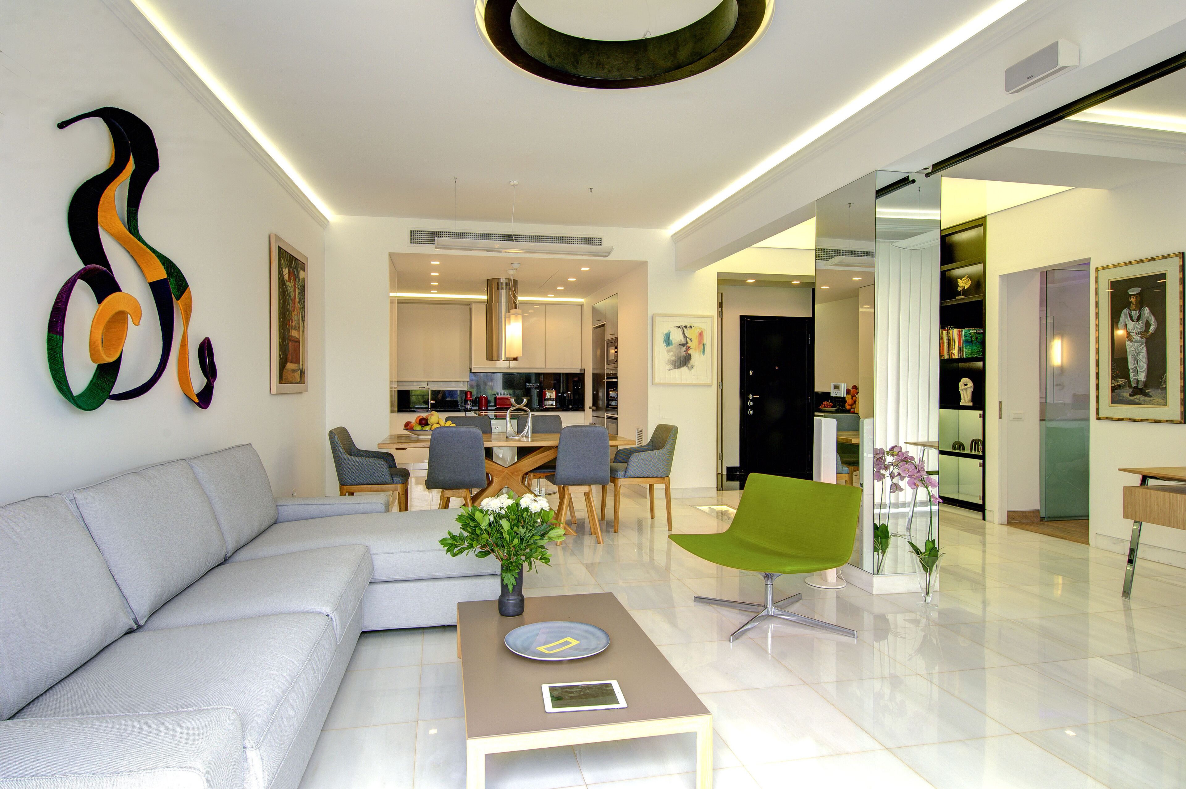 Smart-TV, DVD-Player, Stereoanlage